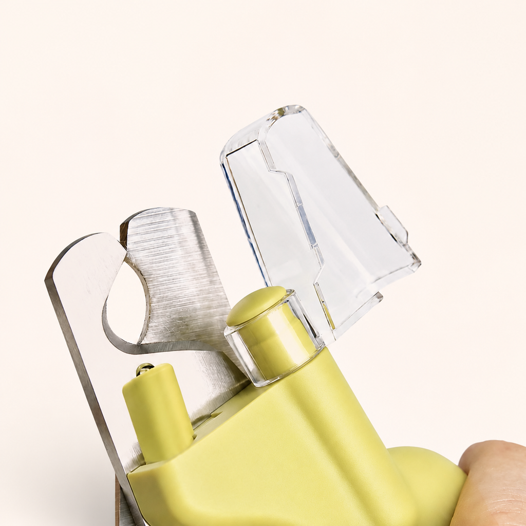 Woofé BananaClip™ Pet Nail Clipper 🍌